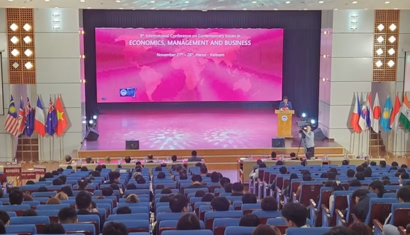 Vue d'ensemble de la conférence. Photo : taichinhdoanhnghiep.net.vn