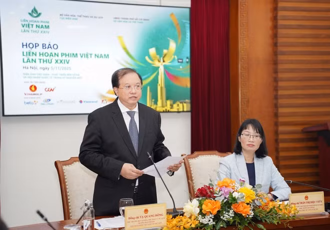 Le vice-ministre de la Culture, des Sports et du Tourisme, Ta Quang Dông lors de la conférence de presse, à Hanoi, le 5 novembre. Photo : VietnamPlus