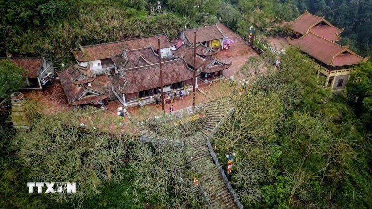 Vue aérienne de la pagode Hoa Yên qui fait partie de l’ensemble de monuments et de paysages de Yên Tu-Vinh Nghiêm-Con Son, Kiêp Bac. Photo: VNA
