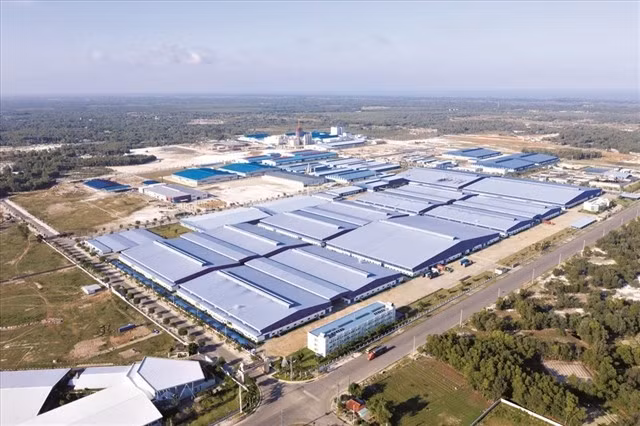 Un parc industriel à Dà Nang. La ville a approuvé une proposition d’investissement de VSIP pour le développement du parc industriel de Diên Tiên . Photo : Portail de Dà Nang 