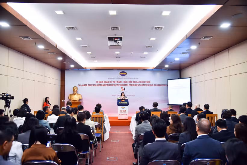 Vue d’ensemble du séminaire, à Hanoi, le 17 décembre. Photo : VNA