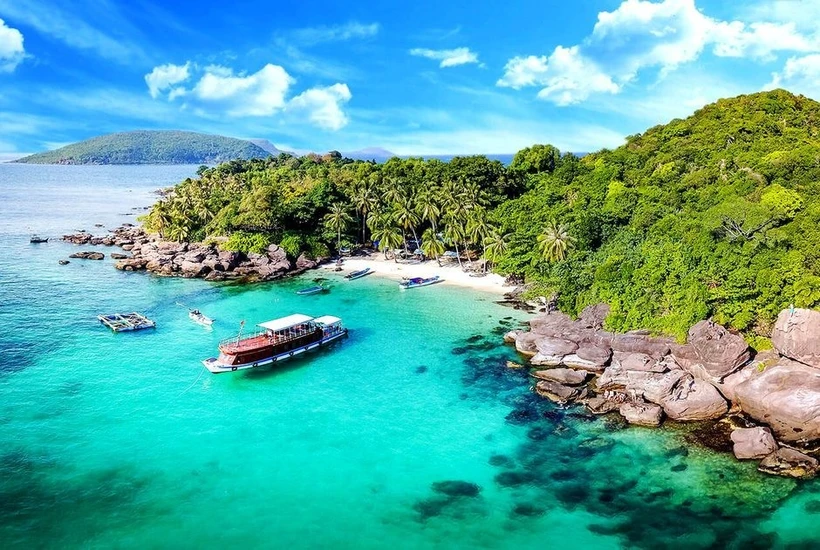 Vue aérienne de Bay Canh, la deuxième plus grande des 16 îles de Côn Dao Photo : Yeudulich