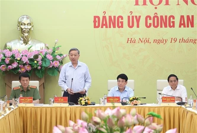 Le secrétaire général du Parti, Tô Lâm, s’exprime lors de la conférence, à Hanoi, le 19 juin. Photo : VNA