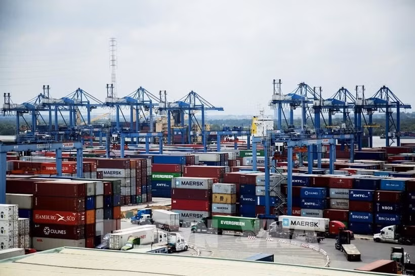 Conteneurs au port de Tân Cang Sài Gon, à Hô Chi Minh-Ville. Photo : VNA
