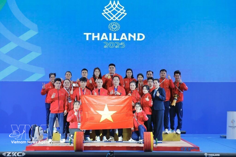 La délégation d'haltérophilie du Vietnam aux SEA Games 33 disputés en 2025 en Thaïlande. Photo : VNA