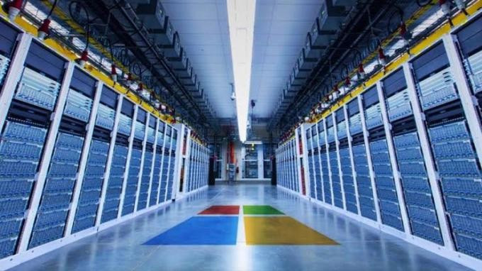 À l'intérieur d'un centre de données. Photo : Microsoft Data Center
