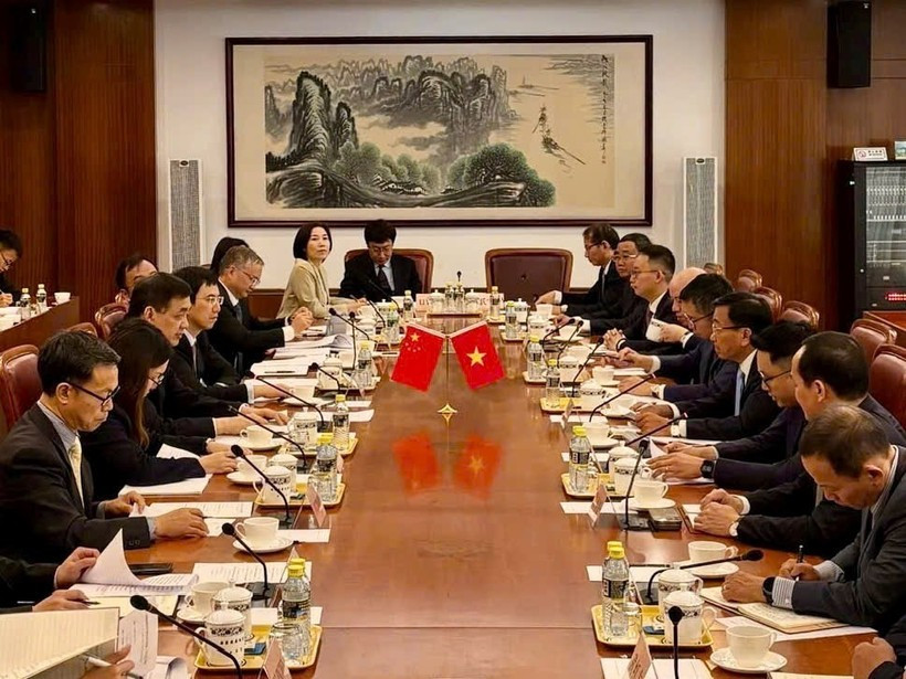 Vue de la première réunion du Comité mixte de coopération ferroviaire Vietnam-Chine. Photo: VNA