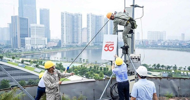 La stratégie de développement de la 5G du Vietnam s’est traduite par des politiques nationales en matière de technologies et d’infrastructures numériques, avec pour objectif un débit internet moyen de 100 Mbit/s d’ici 2025 et une couverture 5G nationale complète d’ici 2030.