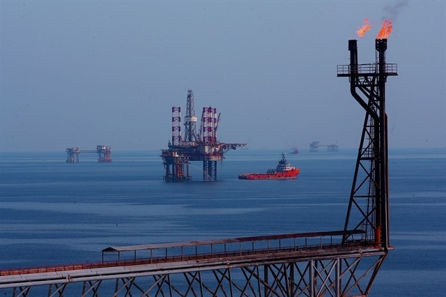 Plateformes de forage du champ pétrolier Bach Hô. Photo: VNA