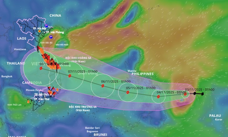 Prévisions de la position et de la direction de la tempête Kalmaegi à 1 h du matin le 3 novembre 2025. Photo : NCHMF