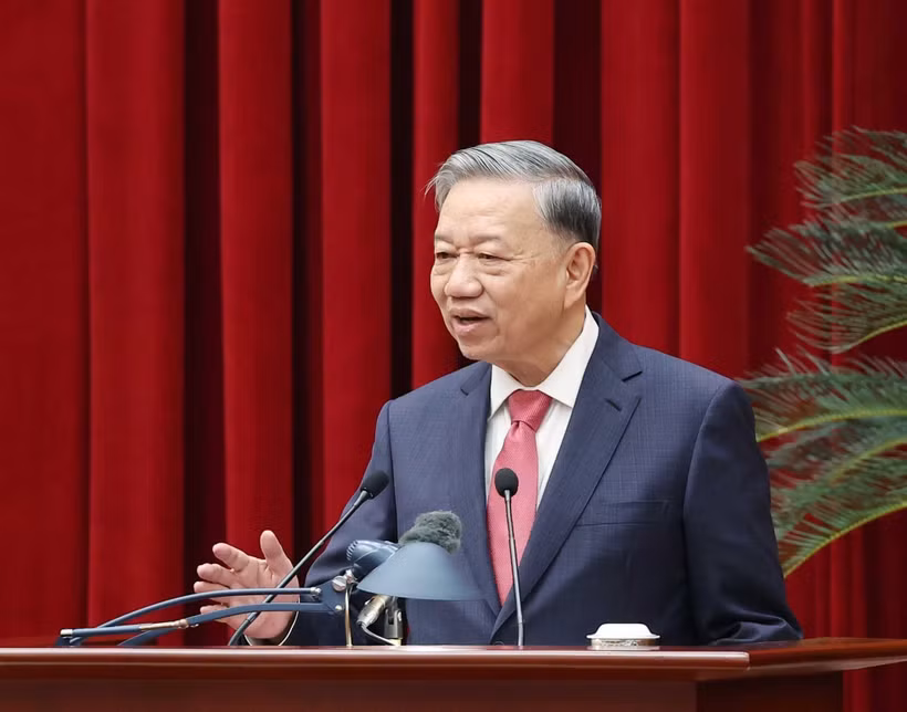 Le secrétaire général Tô Lâm s’exprime lors de la conférence nationale, à Hanoi, le 19 décembre. Photo : VNA