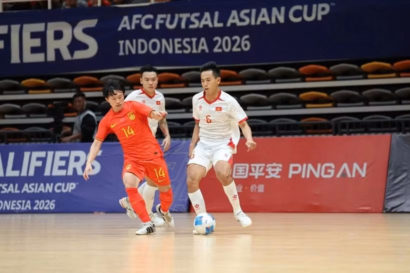 Le Vietnam écrase la Chine 7-2 lors des éliminatoires de l'AFC Futsal 2026. Photo : VFF