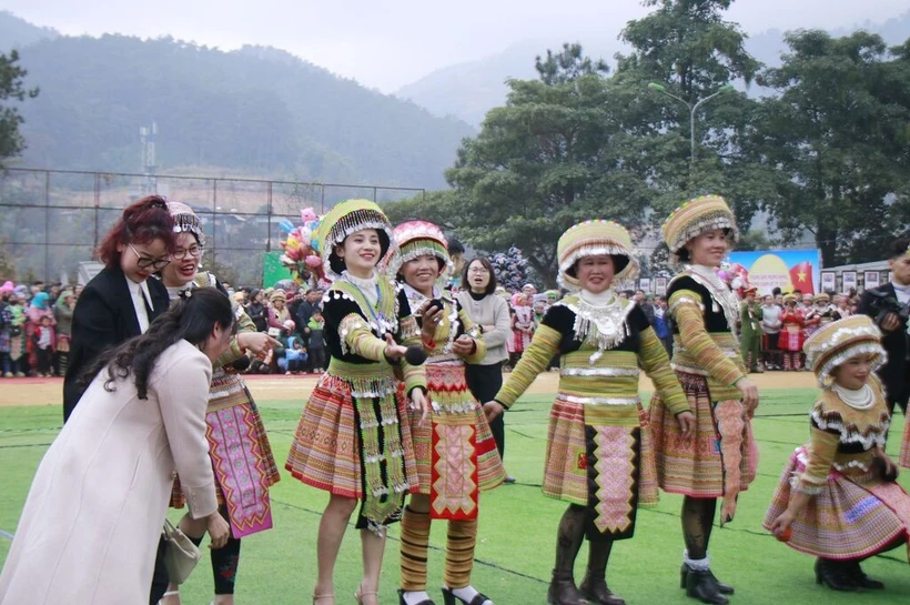 La fête Gâu Tào des H’mông figure parmi 14 patrimoines culturels immatériels nationaux de la province de Lào Cai. Photo : VNA