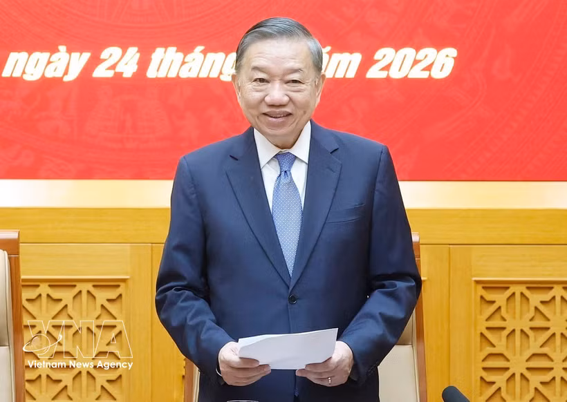 Le secrétaire général du Parti et président de la République Tô Lâm s'exprime lors de la deuxième conférence de la Commission militaire centrale du mandat 2025-2030. Photo: VNA