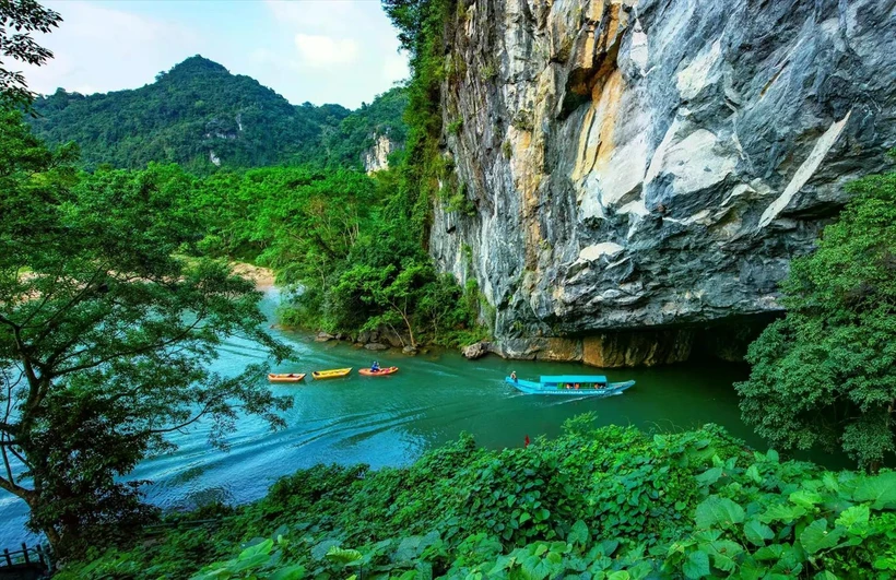 La route menant à la grotte Phong Nha – Ke Bang. Photo : VNA