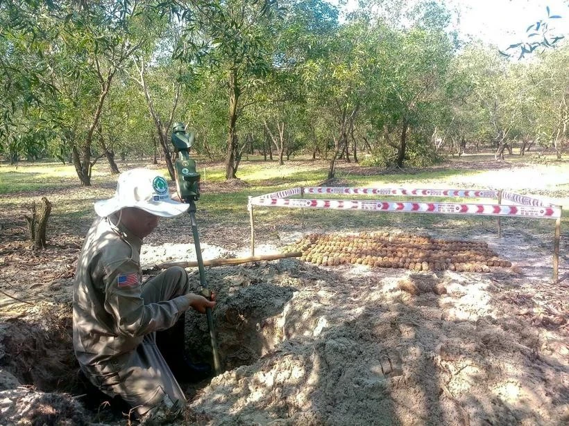 Des explosifs découverts par le projet NPA/RENEW dans un bunker de munitions dans le village d'An My, commune de Gio My, district de Gio Linh, province de Quang Tri. Photo: VNA