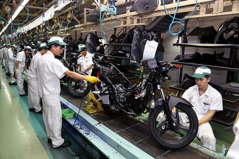 Une chaîne de production des motos de Honda à Hà Nam (Nord). Photo : VNA