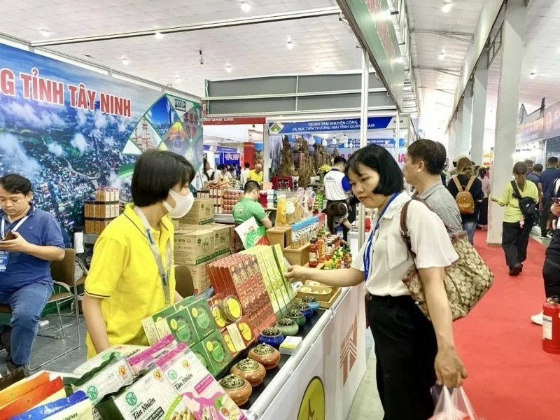 Tây Ninh intensifie la promotion du commerce pour dynamiser la circulation des marchandises. Photo d'illustration : congthuong.