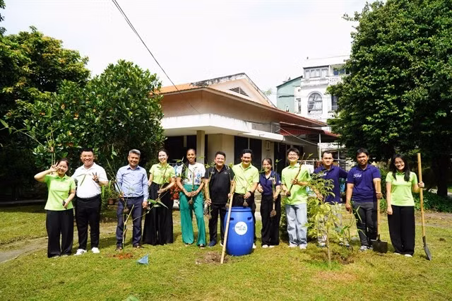 Un projet intitulé «Jardin de bambous communautaire» a été lancé au Village d'enfants SOS de Go Vâp à Hô Chi Minh-Ville pour célébrer la Journée mondiale du bambou, le 18 septembre. Photo : gracieuseté des organisateurs