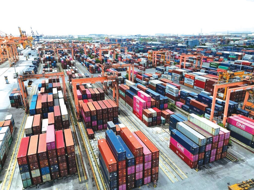 Les entreprises redoublent d’efforts pour mettre en œuvre des mesures adaptées et maintenir la dynamique d’exportation au 4e trimestre. Photo : VNA