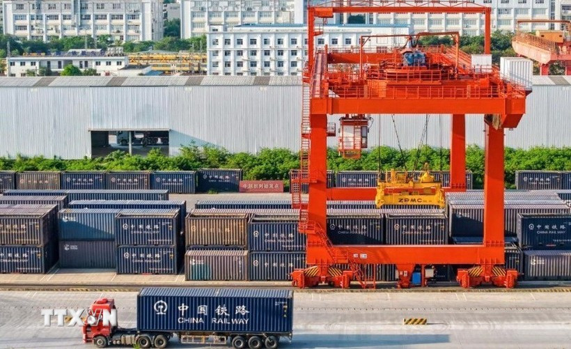 Les marchandises au port ferroviaire international de Nanning, dans le Guangxi, avant d'être transférées au Vietnam via le train international Vietnam-Chine. Photo: VNA