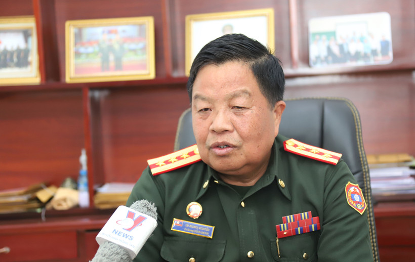 Le colonel Dr. Saveng Dennamonh, commissaire politique de l’Internat de culture ethnique de l’Armée populaire lao (APL). Photo : VNA