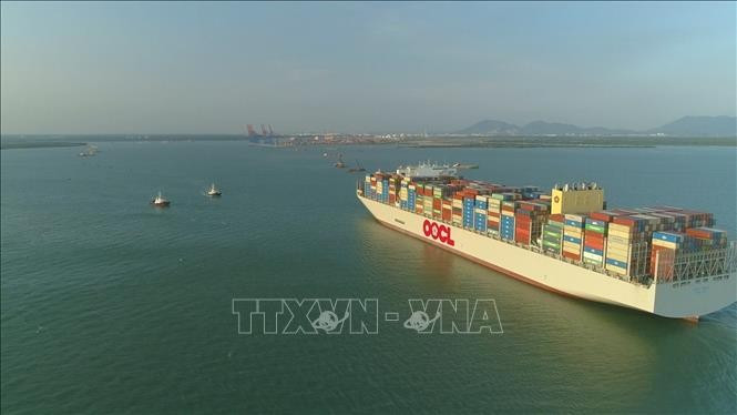 Situé à l’embouchure des rivières Thi Vai et Cai Mep, dans la province de Ba Ria - Vung Tau, le port international de Cai Mep - Thi Vai est l’un des plus grands complexes portuaires en eau profonde d’Asie du Sud-Est. Photo: VNA