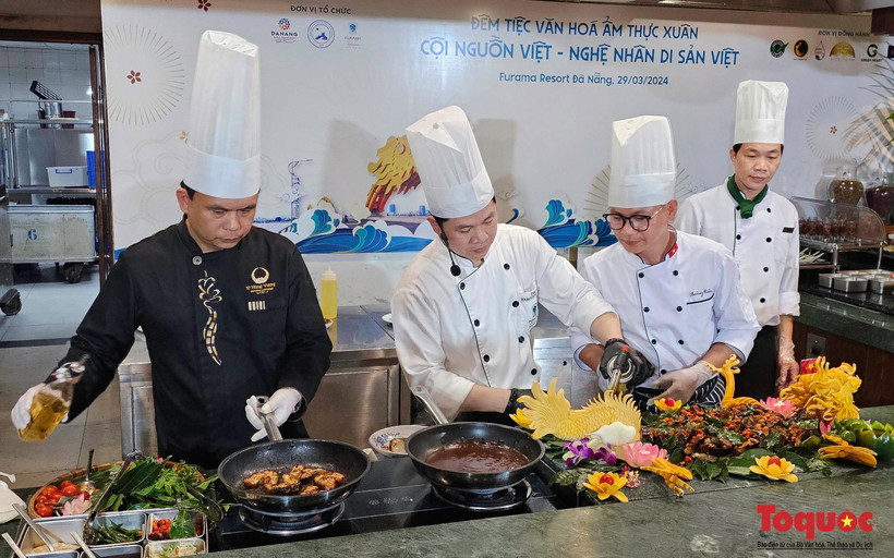 Des artisans culinaires à l'oeuvre. Photo: Toquoc