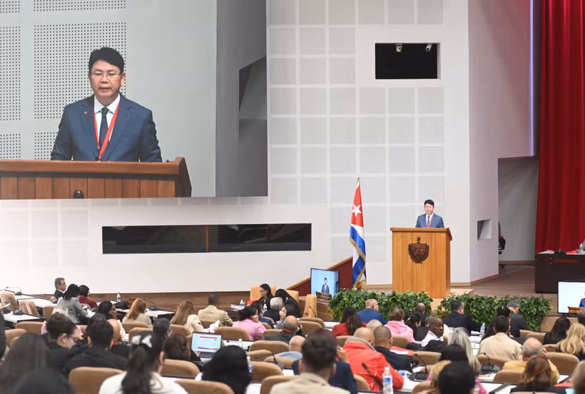 Le vice-ministre vietnamien de la Justice, Nguyên Thanh Tinh, s’exprime lors du 5e Congrès international de la justice à Cuba. Photo : VNA