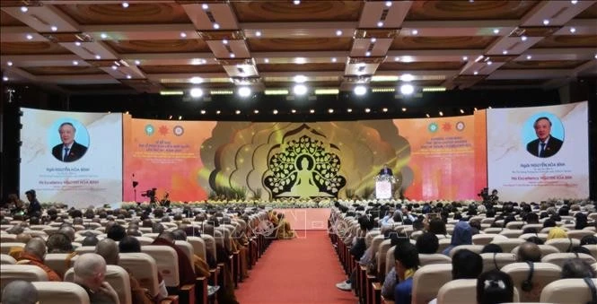 Le vice-Premier ministre permanent Nguyên Hoa Binh s’exprime en clôture de la 20e Journée du Vesak des Nations Unies, à Hô Chi Minh-Ville, le 8 mai. Photo : VNA