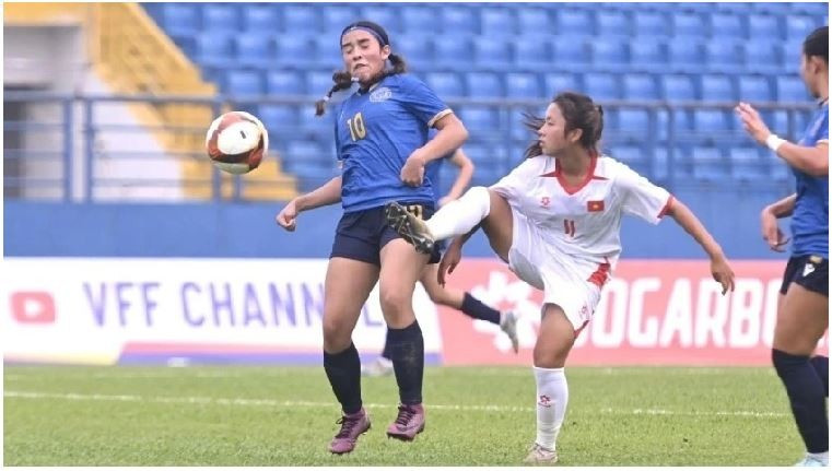 L'équipe féminine des moins de 17 ans du Vietnam affronte l'équipe féminine des moins de 17 ans de Guam lors de son premier match des éliminatoires de la Coupe d'Asie féminine des moins de 17 ans de l'AFC 2026. Photo : AFC