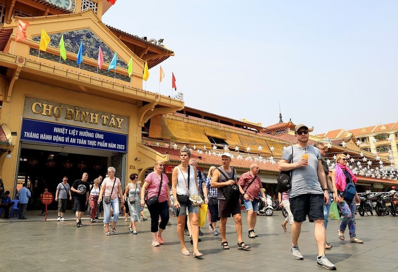 Visiteurs étrangers à Hô Chi Minh-Ville. Photo : VNA