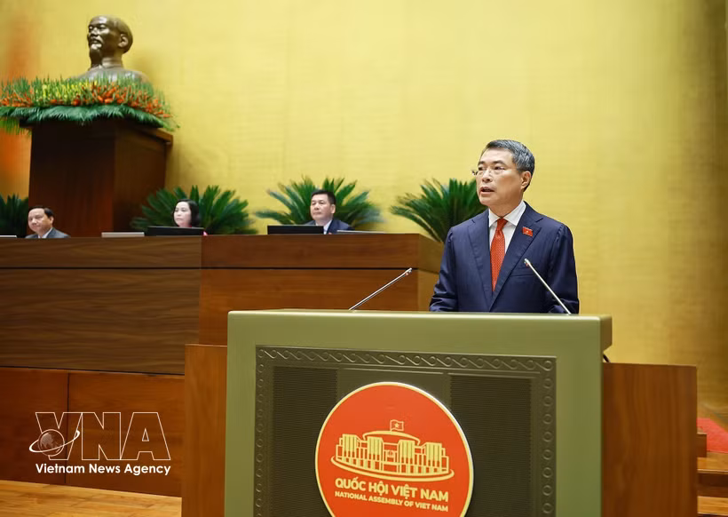 Le nouveau Premier ministre Lê Minh Hung s'exprime devant l'Assemblée nationale, le 7 avril. Photo: VNA