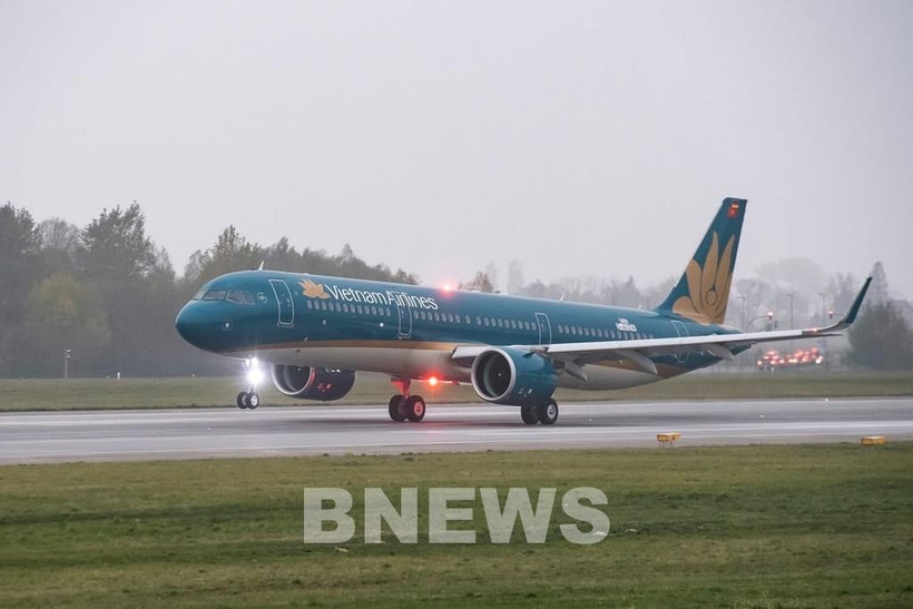 L’Autorité de l’aviation civile du Vietnam annonce la suspension temporaire des opérations dans cinq aéroports du Centre du Vietnam. Source : VNA