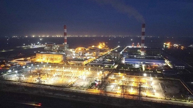 Centrale 500 kV de Vĩnh Tân. Sept projets de centrales à charbon BOT pourraient être soumis à une taxe supplémentaire au titre du régime d'impôt minimum mondial. Photo: VNA