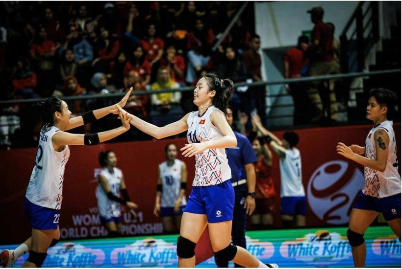 Le Vietnam remporte sa troisième victoire consécutive au Championnats du monde féminin U21 FIVB en battant le Canada et en se rapprochant des huitièmes de finale. Photo : FIVB