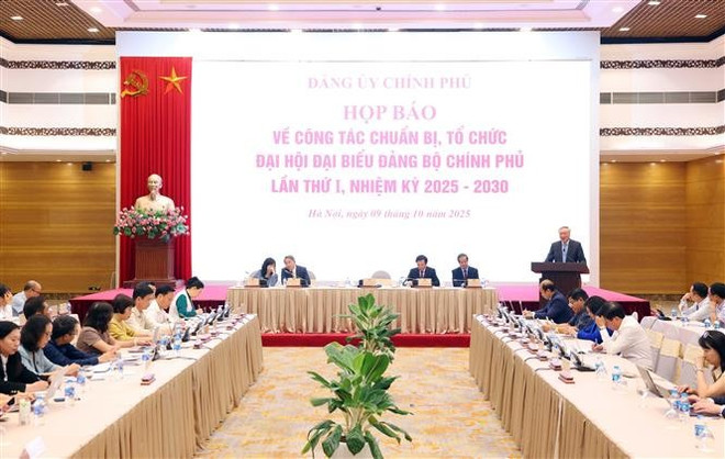 Conférence de presse sur les préparatifs du 1er Congrès de l’organisation du Parti du gouvernement pour le mandat 2025-2030. Photo: VNA vna-potal-dang-bo-chinh-phu-se-to-chuc-dai-hoi-dai-bieu-lan-thu-i-tu-ngay-12-den-13-10-8327010.jpg