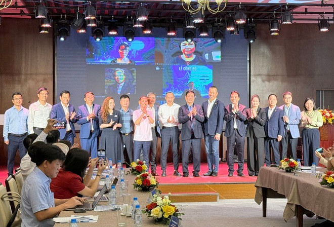 Lancement du Panorama de l’économie privée vietnamienne. Photo: VNA kinh-te-tu-nhan.jpg