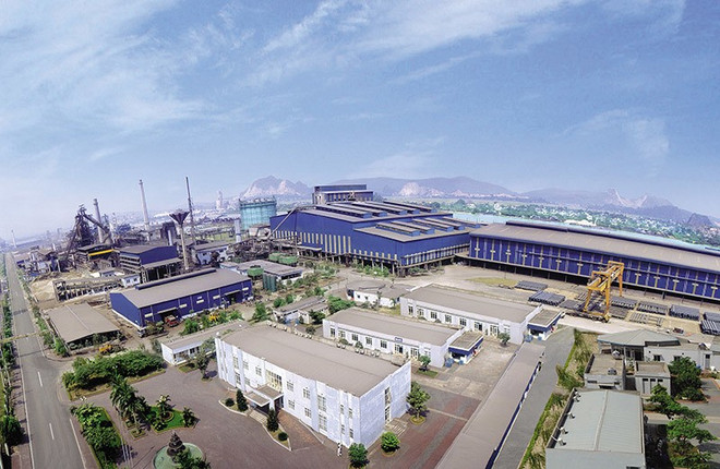 Le secteur privé, fort de près d'un million d'entreprises et de cinq millions d'entreprises individuelles, contribue à hauteur de 51 % au PIB et de 30 % au budget de l'État. Photo: VNA a-t5.jpg