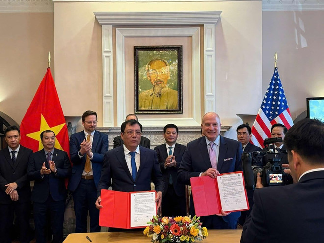 Signature du protocole d'accord entre PVPower et GE Vernova. Photo: VNA info-2-1.png