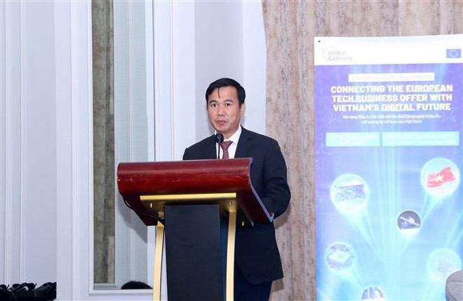 Le vice-ministre vietnamien des Sciences et Technologies, Bui Thê Duy, s'exprime au forum. Photo: VNA vna-potal-thuc-day-co-hoi-hop-tac-giua-viet-nam-va-eu-trong-linh-vuc-dau-tu-so-8351858.jpg