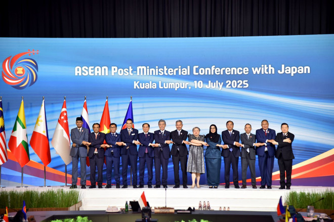 Les ministres à la la conférence ASEAN-Japon. Photo: VNA hnbt-asean-nhat-ban.jpg