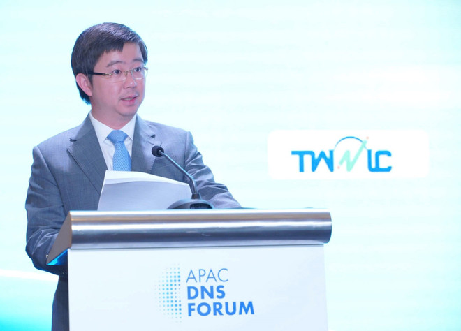 Le vice-ministre des Sciences et Technologies, Bui Hoang Phuong, au forum. Photo: ictvietnam tt-bui-hoang-phuong.jpg