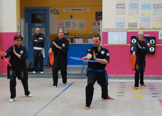 Des pratiquants de Thuy Phap suivent une formation en Belgique. Photo : VietnamPlus thuyphap8.png