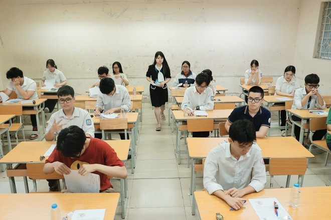 L’année 2024 a également vu l’organisation réussie du dernier examen de fin d’études secondaires dans le cadre du programme de 2006. Photo : Vietnam+ 4.jpg