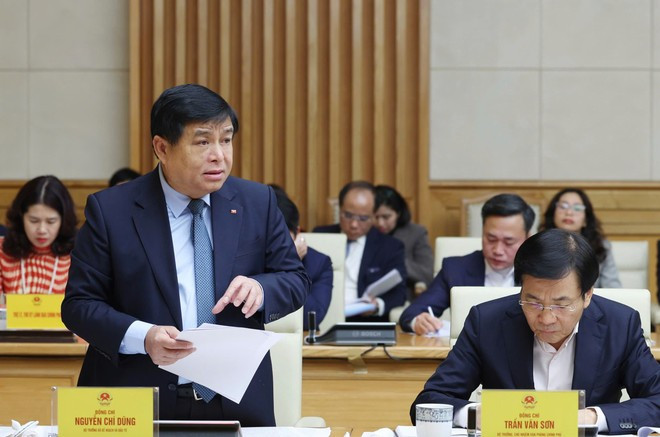 Le ministre du Plan et de l'Investissement, Nguyen Chi Dung, lors de la réunion du Nouvel An du Premier ministre avec les représentants des entreprises privées à Hanoï. Photo : Vietnam+ z6303101313916-a19ed4592a795f89426fbf22b4b47f99.jpg