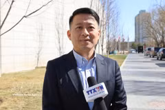 Le professeur Qu Qiang, de l’Université centrale des nationalités de Chine et commentateur de la chaîne China Global Television Network (CGTN). Photo : VNA