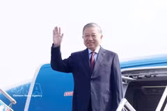 Le secrétaire général du Comité central du Parti communiste du Vietnam (PCV), président de la République Tô Lâm, part pour une visite d’État en Inde. Photo : VNA