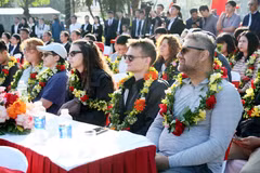 Les premiers touristes internationaux visitent le site naturel du patrimoine mondial de Phong Nha - Ke Bang dans la province de Quang Tri en 2026 (Photo : VNA)