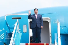 Le Premier ministre Pham Minh Chinh, accompagné d’une délégation vietnamienne de haut rang, a quitté Hanoï, à midi, le 22 mars, pour une visite officielle en Fédération de Russie du 22 au 25 mars. Photo : VNA